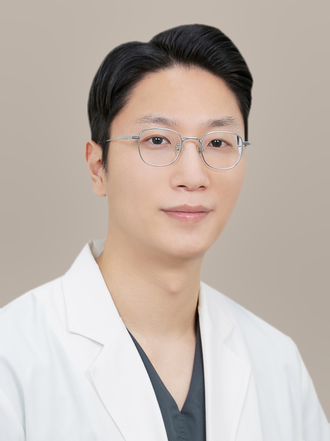 Portrait of Dr. Youngmin Park